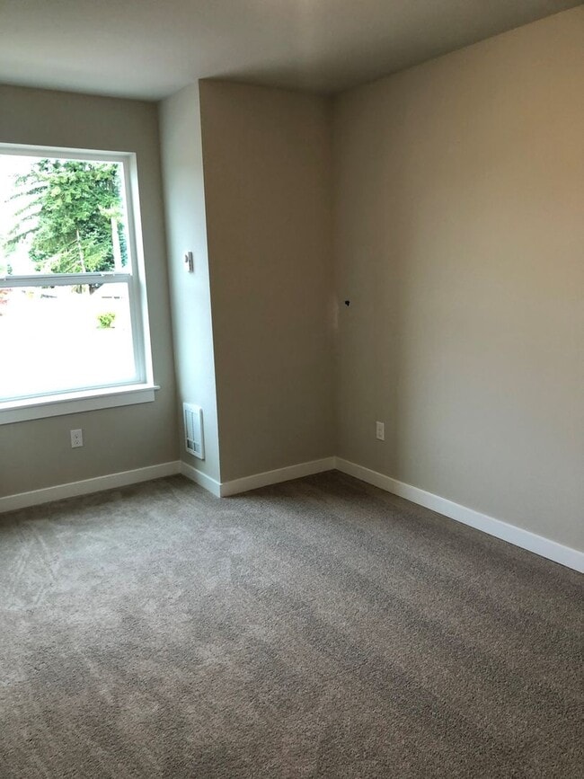 Foto del edificio - 3 bedroom/2.5 bathroom Townhome on Cul-de-Sac