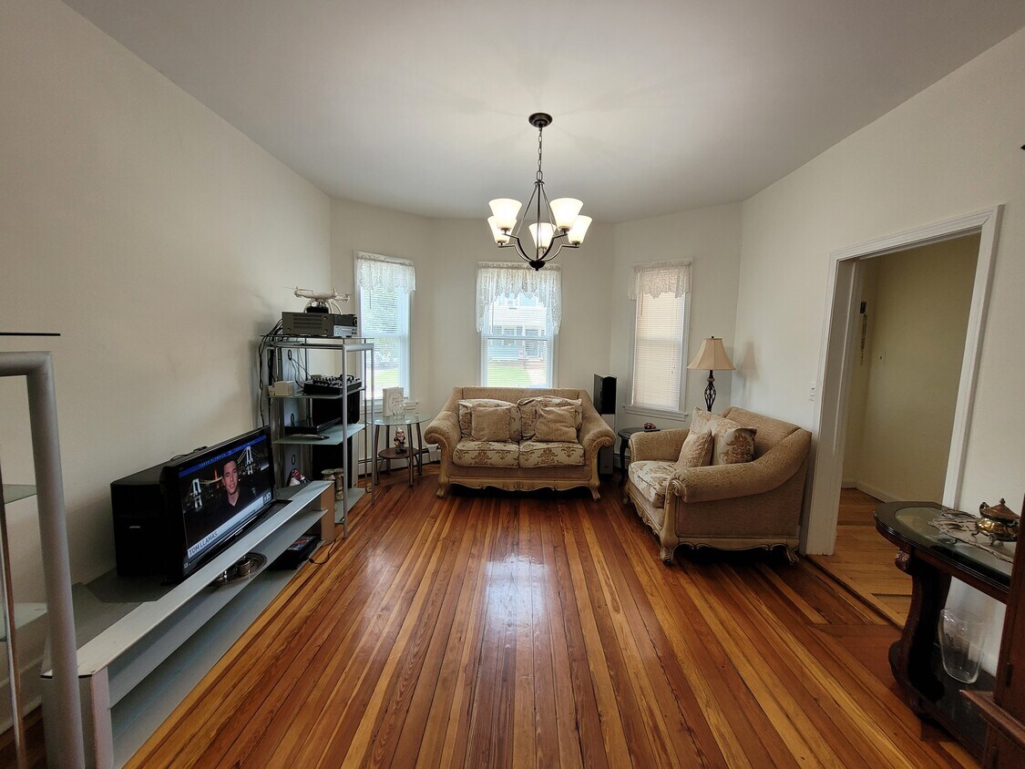 66 Myrtle St Unit 1, Malden, MA 02148 Condo for Rent in Malden, MA