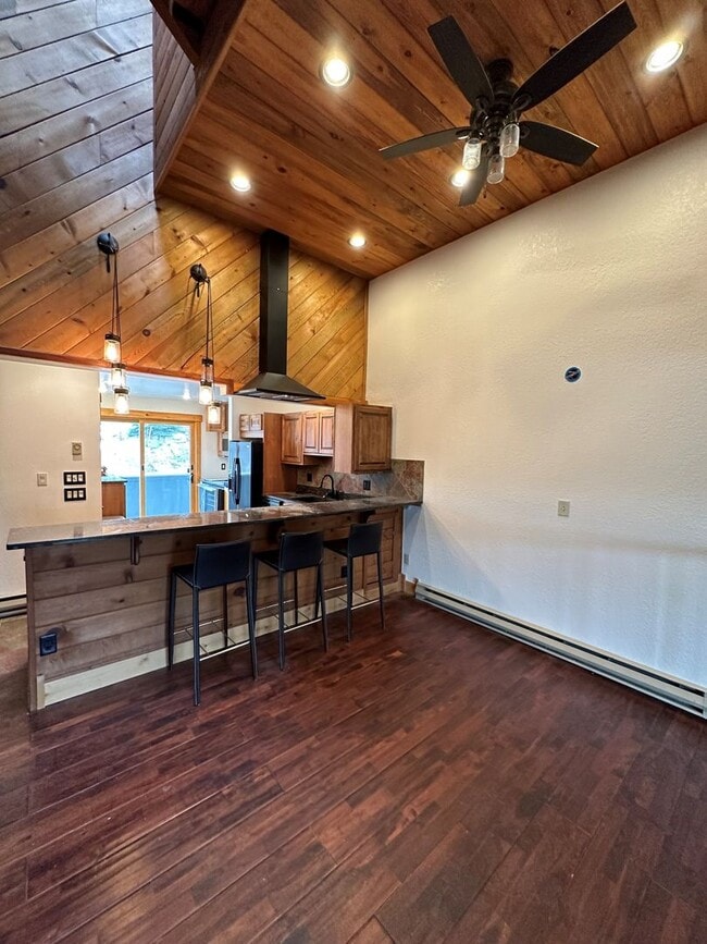 Building Photo - 1119 Overlook Dr