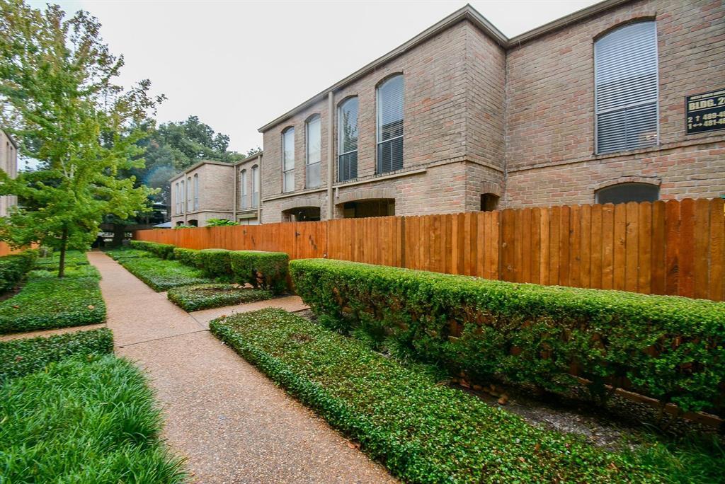 Primary Photo - 4637 Wild Indigo St
