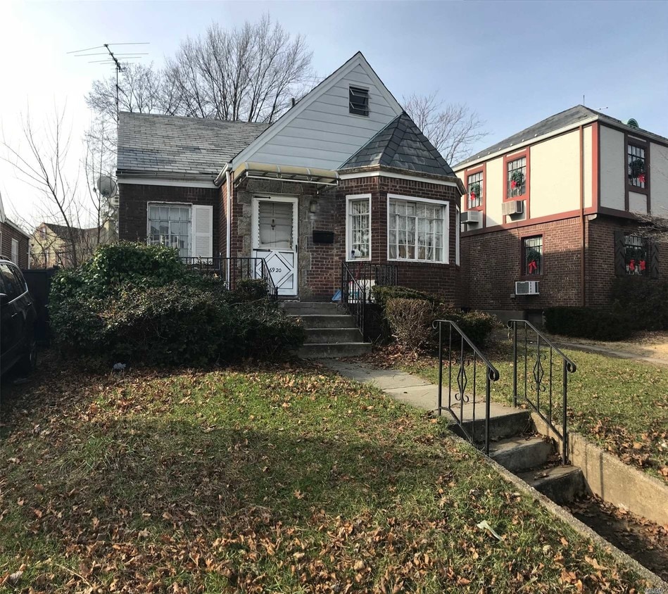 Primary Photo - 69-20 178th St