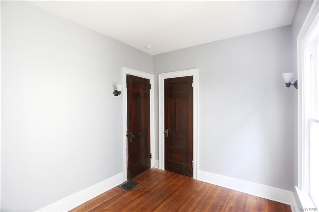Primary Photo - 19 Linwood Terrace