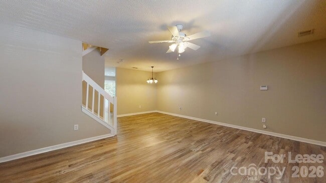 Building Photo - 670 Emerald Cove Dr