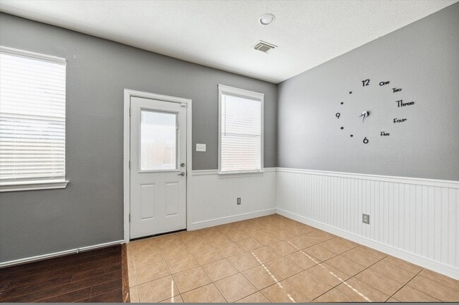 Photo - 14307 Mirkwood Lane Unit Apartment