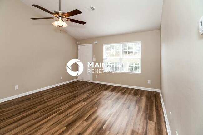 Foto del edificio - 3 Bedroom Pet-Friendly Home in Atlanta, GA with Main Street Renewal