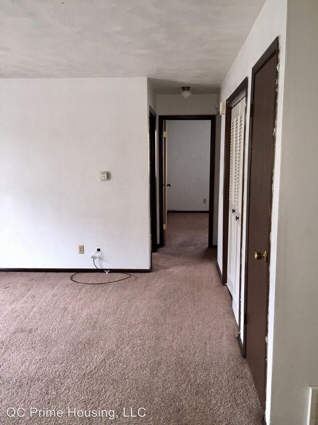 Primary Photo - 1620 W 42nd St
