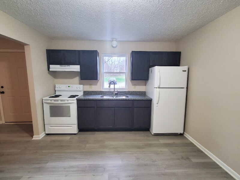 861 Buchanan Trail E Unit 9, Greencastle, PA 17225 Room for Rent in