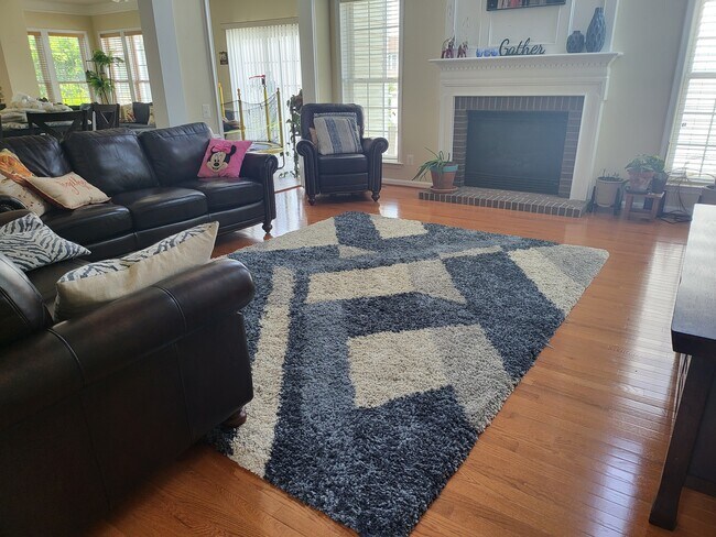 Foto del edificio - 25794 Rawley Springs Dr