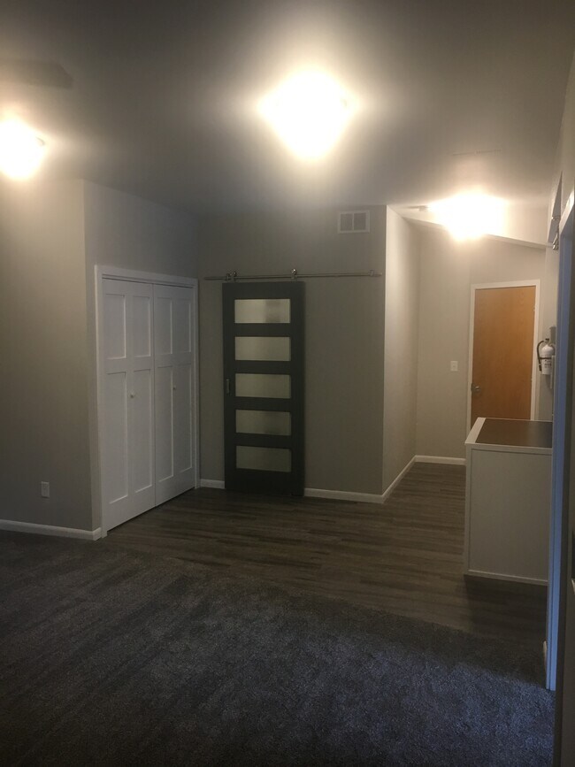 400 Stephans St Unit west office, Tiffin, IA 52340 Apartments in