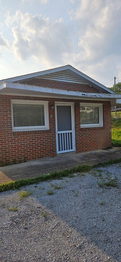 Primary Photo - Studio Apartment - Limited Time Move-in Sp...