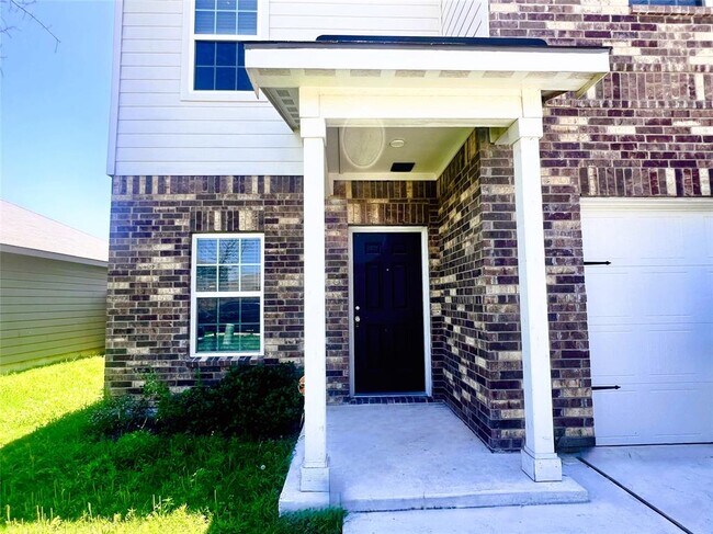 Foto del edificio - 521 Riverdale Dr