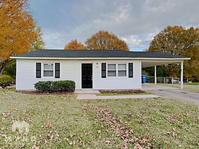 Building Photo - 127 Downing St