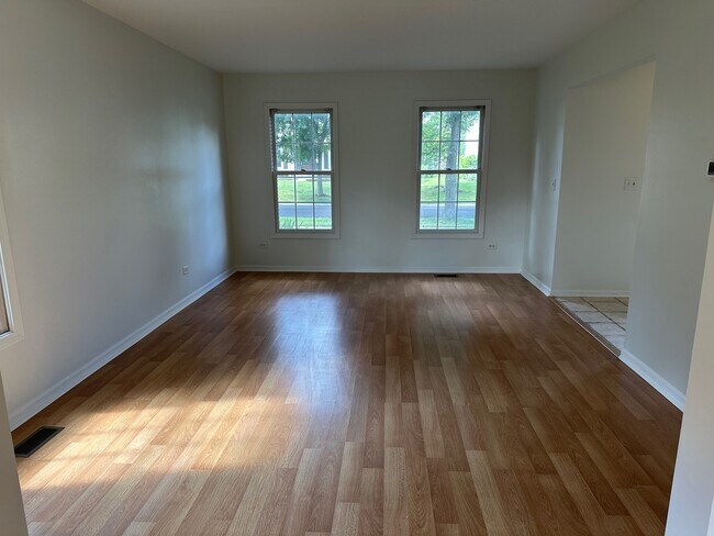 Foto del edificio - 2083 Westfield Dr