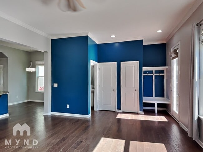 Building Photo - 1653 Pasture Hills Dr