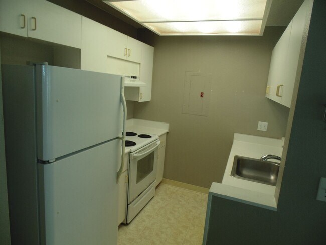Foto del edificio - 2 bedroom 2 bath in Kaneohe!