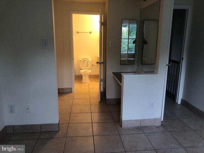 Foto del edificio - 8426 Lazy Creek Ct