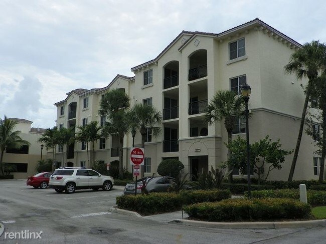 Building Photo - 1 Renaissance Way