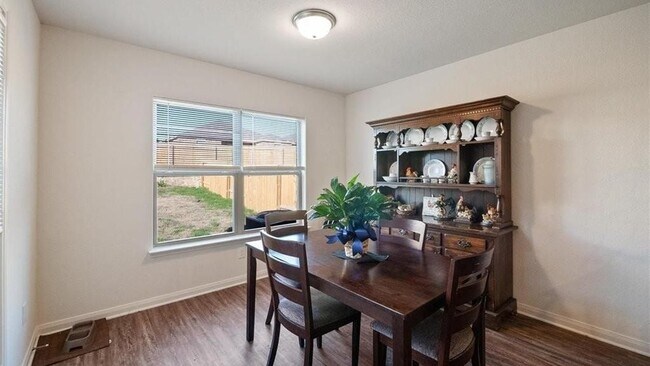 Foto del edificio - 4322 Cat Tail Wy