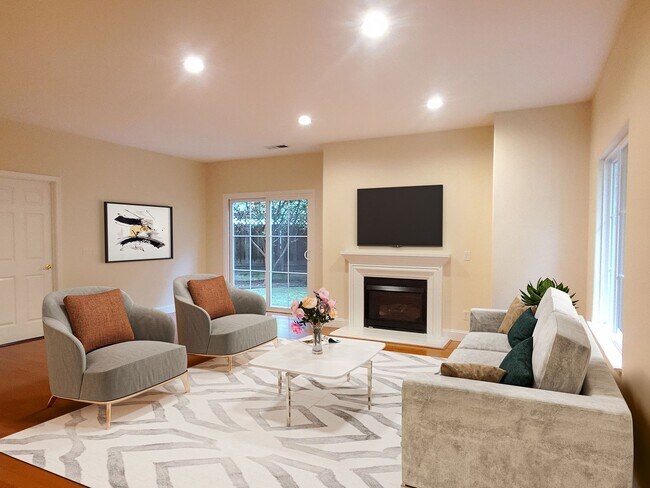 Foto del edificio - 1570 Layla Ct