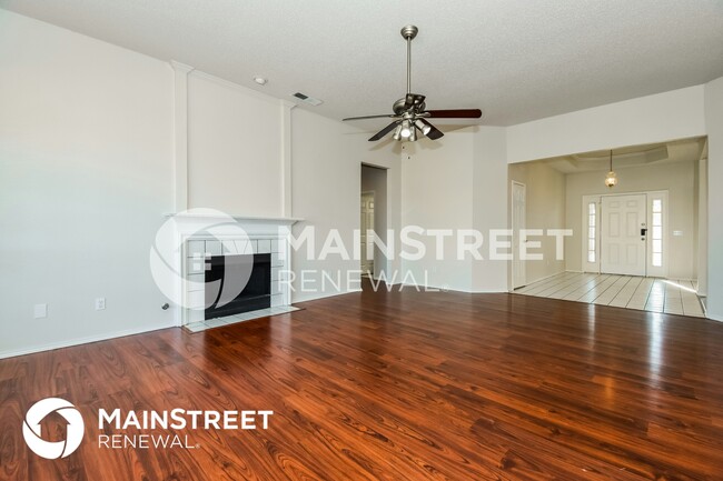 Foto del edificio - 2825 Clearmeadow Dr