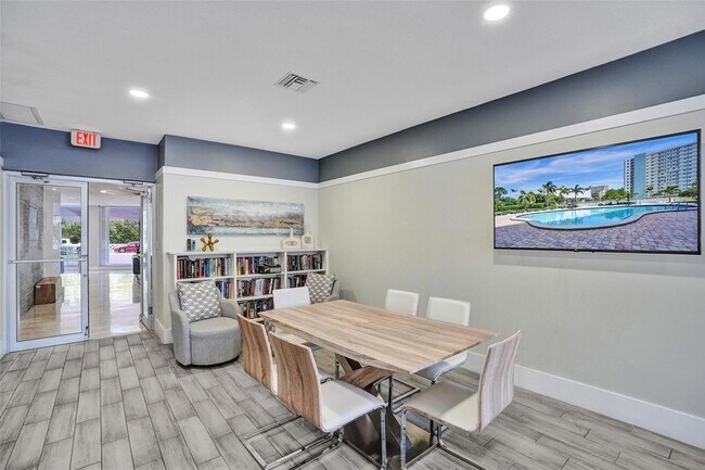 Foto del edificio - 301 N Ocean Blvd