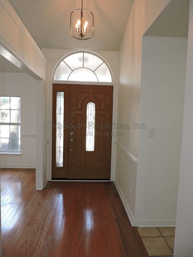 Building Photo - 6340 Summer Lakes Ln