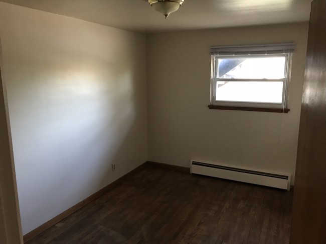Foto del edificio - 5912-5912 Forest Ave