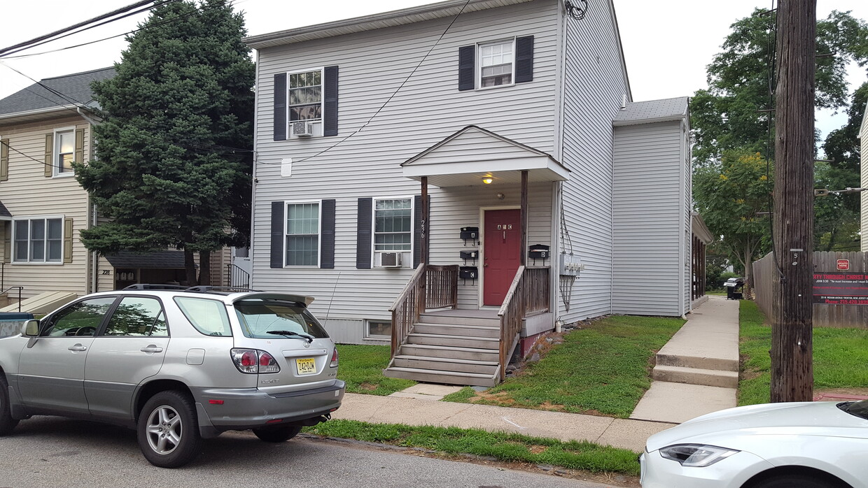 Primary Photo - 236 Washington St