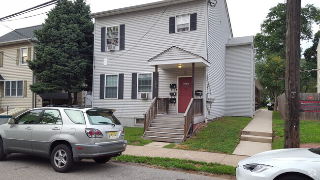 Building Photo - 236 Washington St