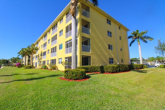 Foto del edificio - ***FURNISHED/UNFURNISHED ANNUAL RENTAL***G...