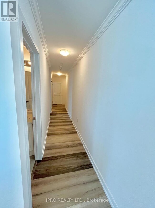 Photo du bâtiment - 460-460 Dundas St E