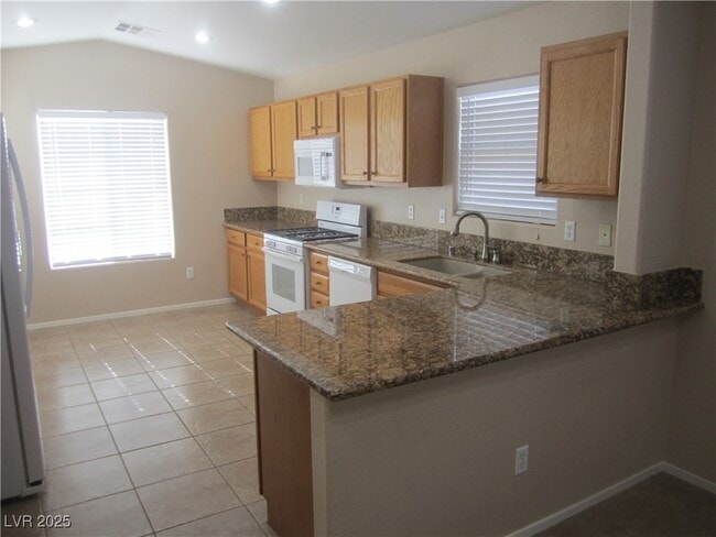 Building Photo - 1546 Dusty Canyon St