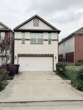 Building Photo - 4228 Drake St