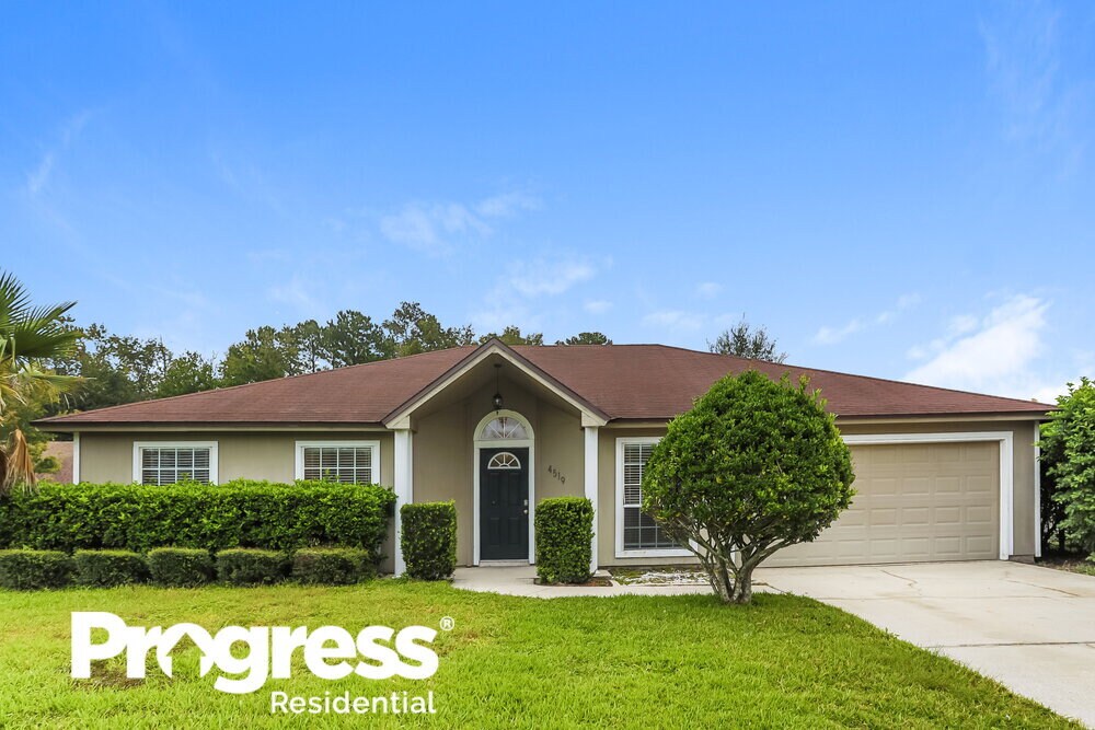 4519 Antler Hill Dr E, Jacksonville, FL 32224 House Rental in