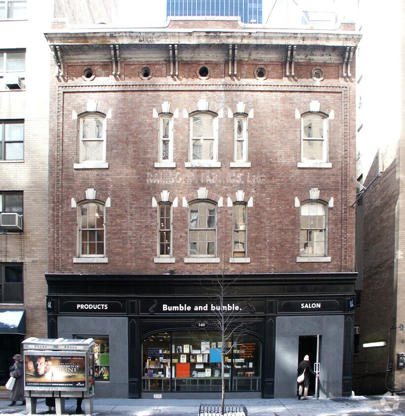 Building Photo - 146 E 56th St