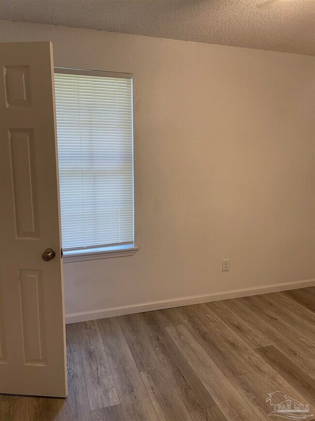 Foto del edificio - 5899 Locust St