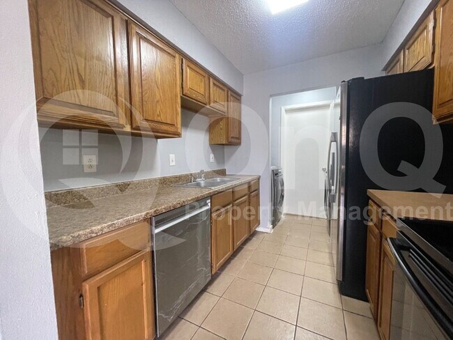 Building Photo - 3947 N Garland Ave