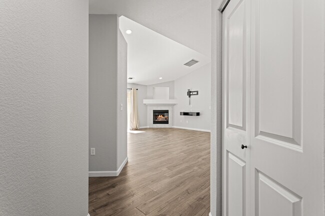 Foto del edificio - 7489 S Alkire St