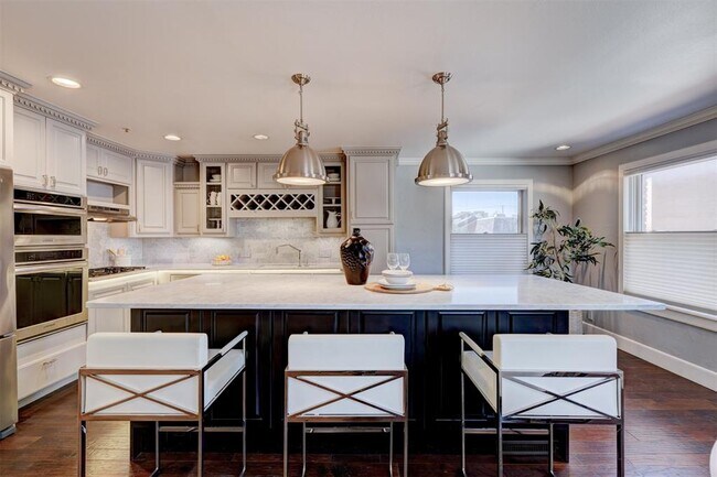 Foto del edificio - 6448 Brandywine Ln