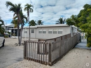 Building Photo - 216 Humpty Dumpty Dr