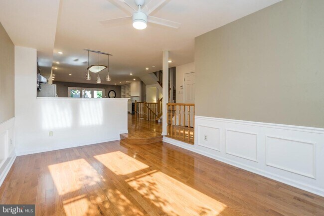 Building Photo - 25 Sturbridge Ln