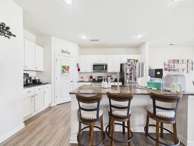 Building Photo - 5049 Markfield Ln
