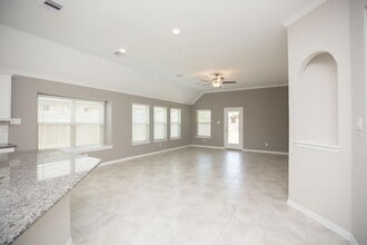 Building Photo - 15810 Vanderpool River Dr