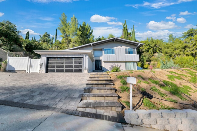Building Photo - 19653 Valdez Dr