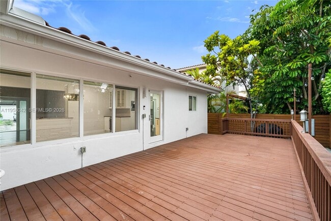 Building Photo - 3505 Crystal View Ct