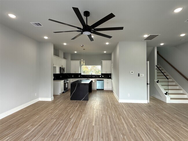 Foto del edificio - 3101 Live Oak St