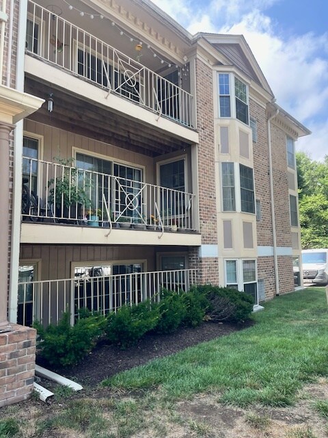 edificio frontal - 207 Cross Pointe Ct