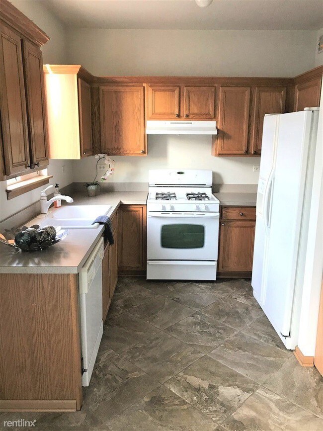 Building Photo - 2 br, 1 bath House - 3068 Woodside Dr
