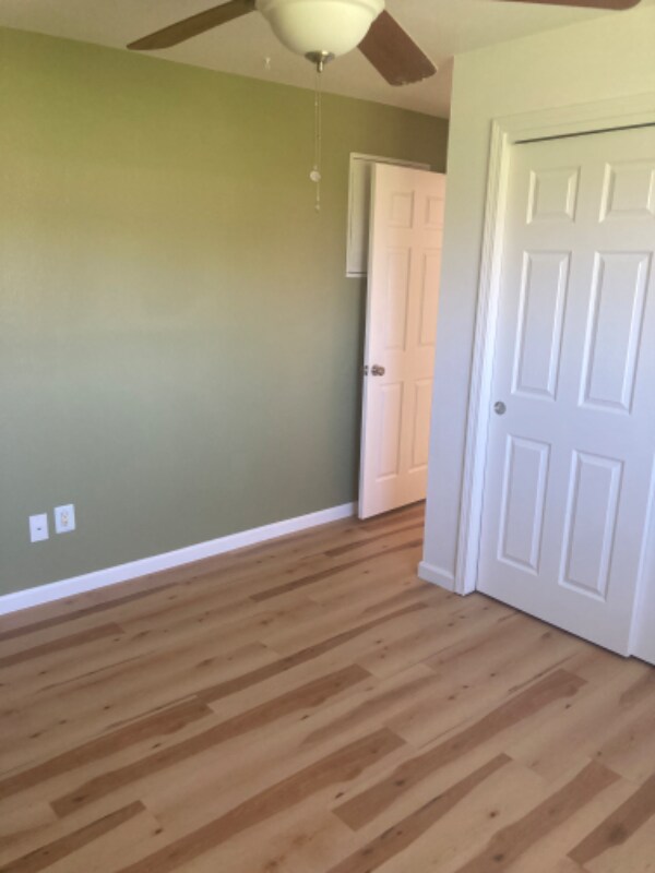 Foto del edificio - 216 Cypress Cir
