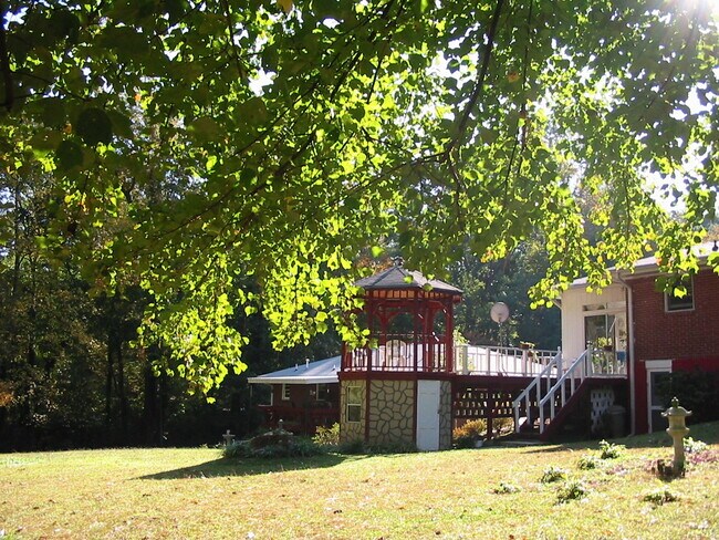 Foto del edificio - 365 Terrydale Dr SE